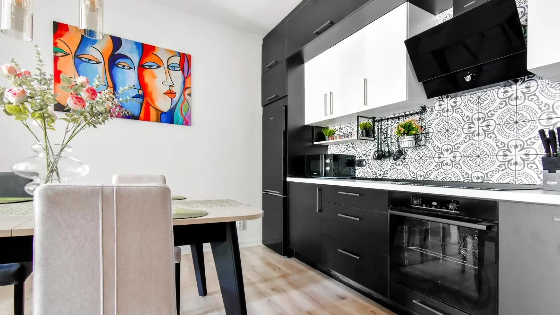Prime Spot For 5 Full Kitchen Wi-Fi Ac Apartment Sofia Bulgaria